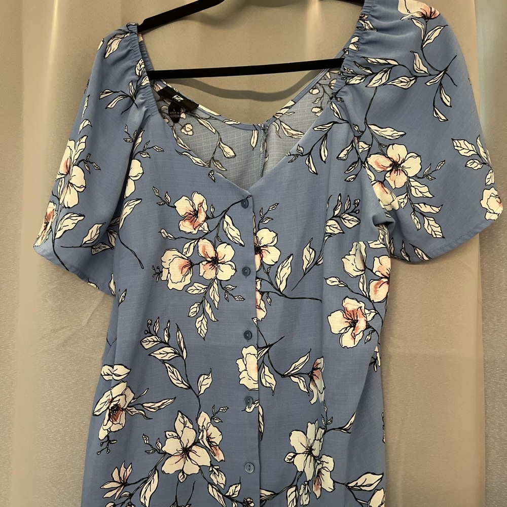 Iz Byer Blue Floral Blouse